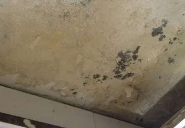 光泽阳台漏水维修公司分享下光泽卫生间渗水维修需要注意哪些问题。